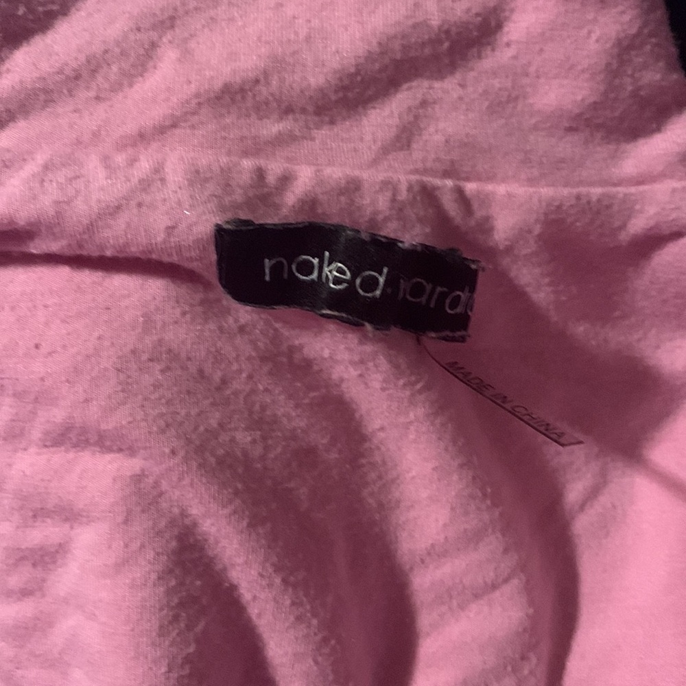 Color pink - Picture 2 of 3
